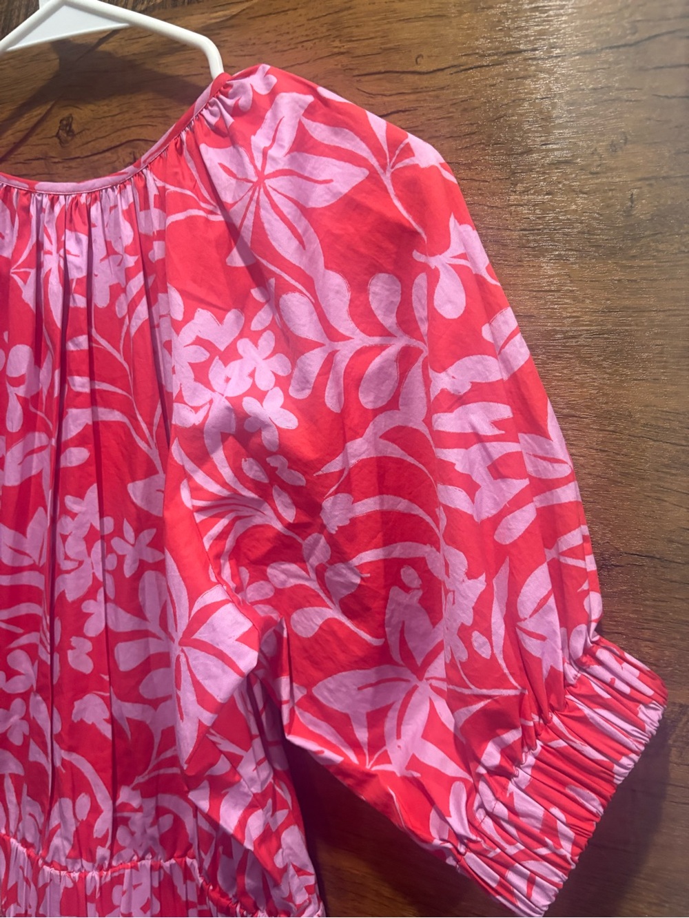Voyageur Mersea Hedy Tropical red Floral Puff Sleeve Tiered Midi - Picture 9 of 10